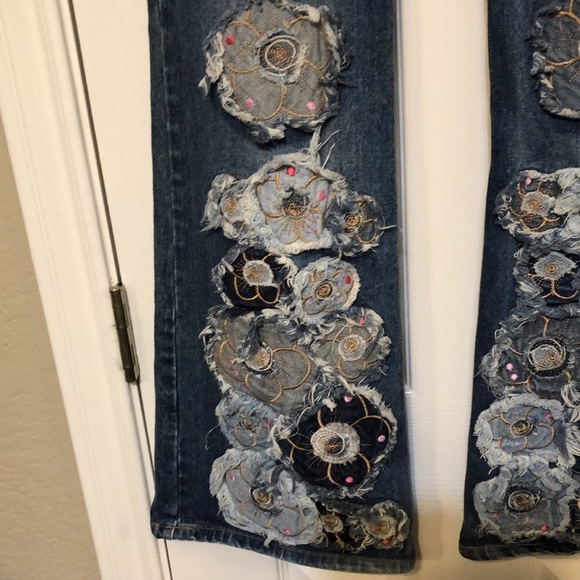 Banana USA embellished flare leg jeans - Picture 5 of 8